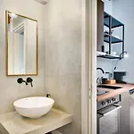 Daphne Lovely Loft In The Heart Of